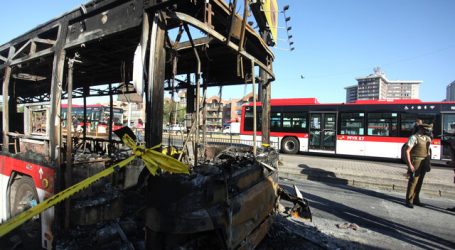Piden dar urgencia a proyecto que sanciona vandalismo en el transporte público