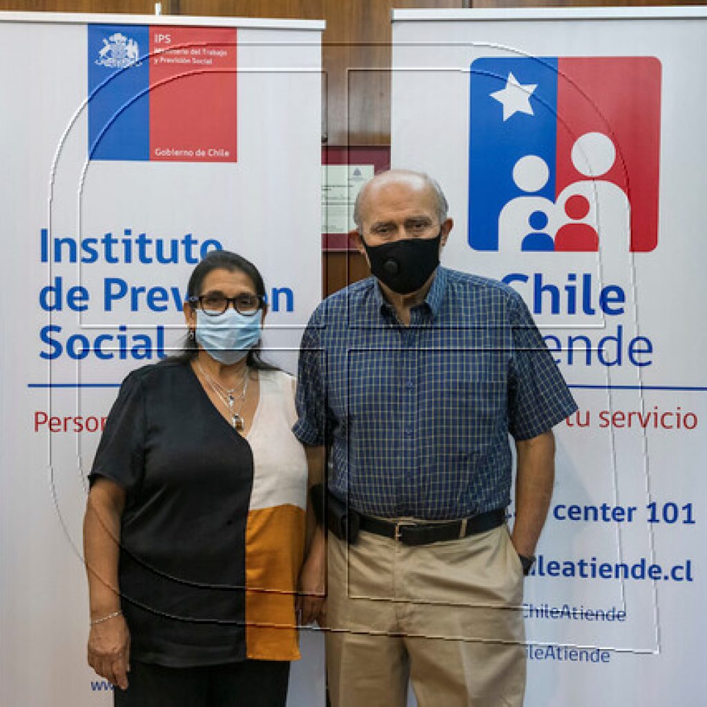 Casi medio millón de personas han recibido el Bono Bodas de Oro en 9 años