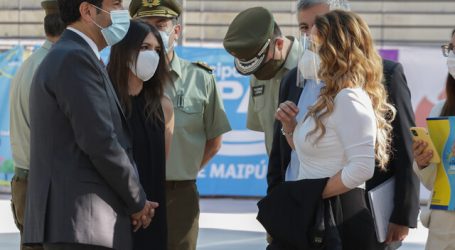 Ministro Delgado se reunió con alcaldesa Barriga tras balacera en Maipú