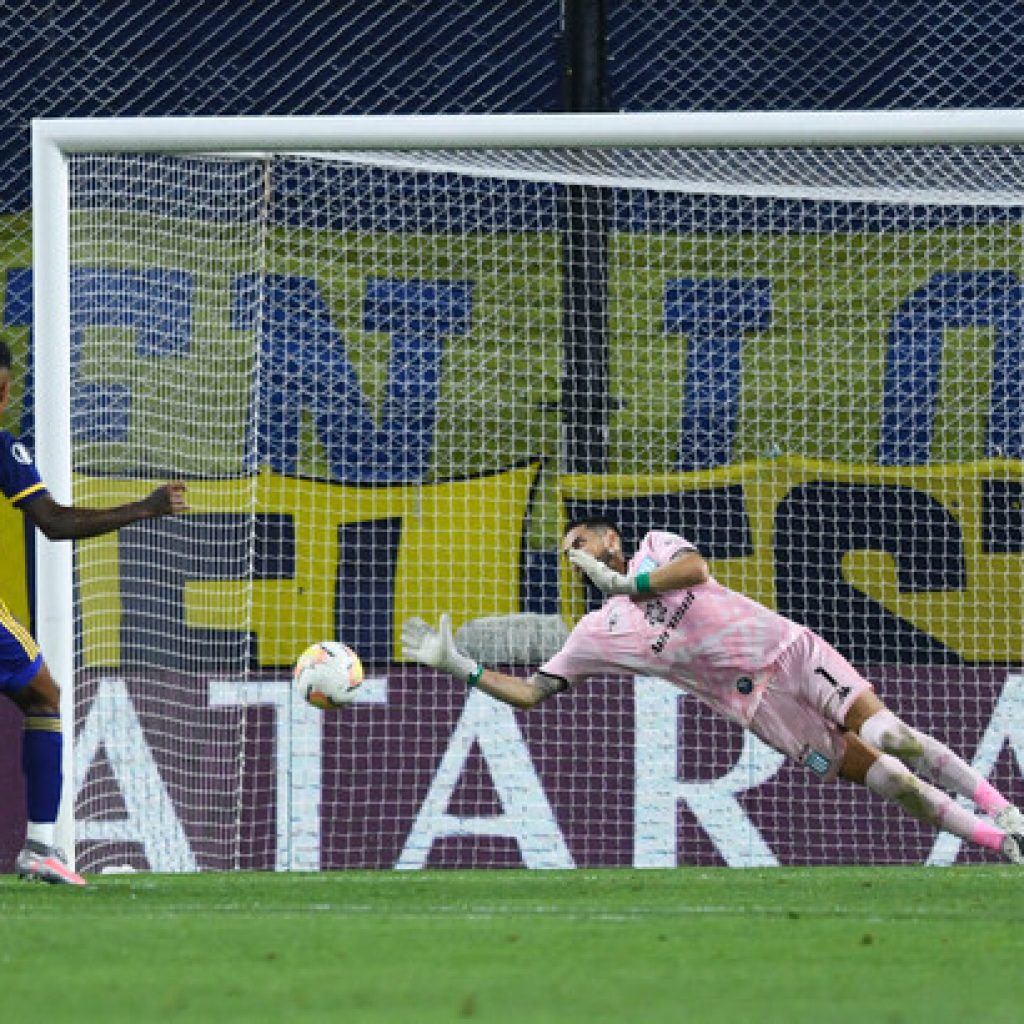 Llenan de elogios a Gabriel Arias pese a derrota de Racing ante Boca Juniors