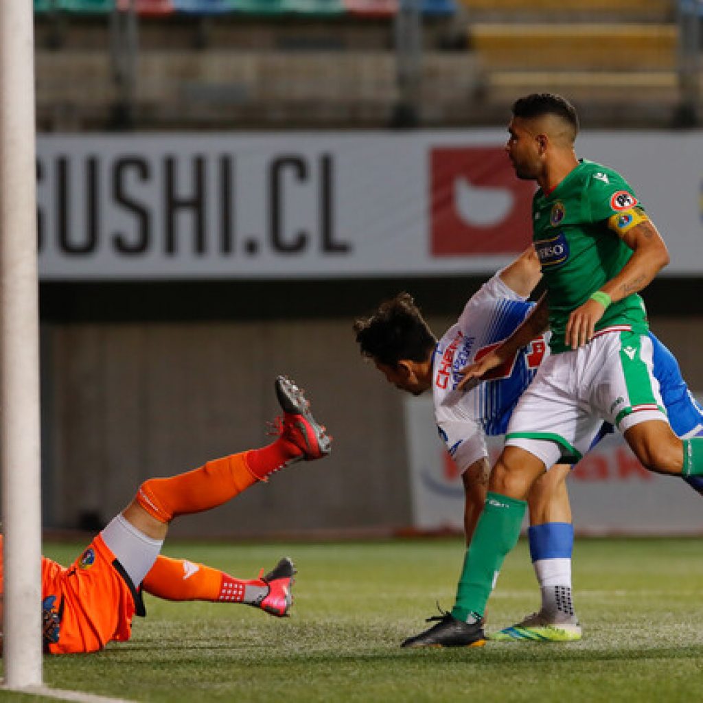El líder U. Católica rescata en la agónia un empate en su visita a Audax