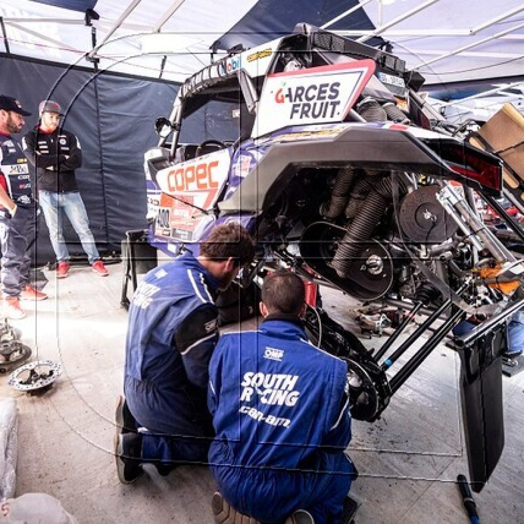 “Chaleco” López da a conocer el buggy con el que correrá su décimo Dakar