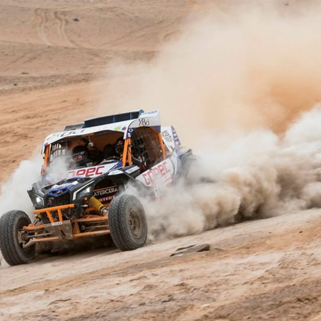 'Chaleco' López logra la tercera posición en Etapa 1 del Side by Side del Dakar
