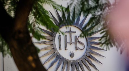 Instituciones retractan Premio Bicentenario otorgado a Renato Poblete