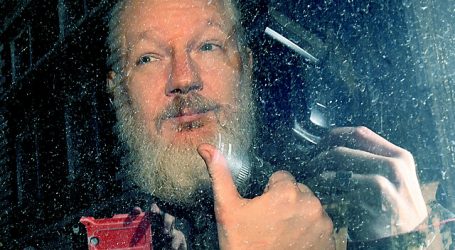Justicia de Reino Unido niega la libertad bajo fianza a Assange