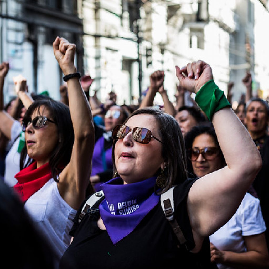 Sobreseen a “Las Tesis” tras denuncia en su contra presentada por Carabineros
