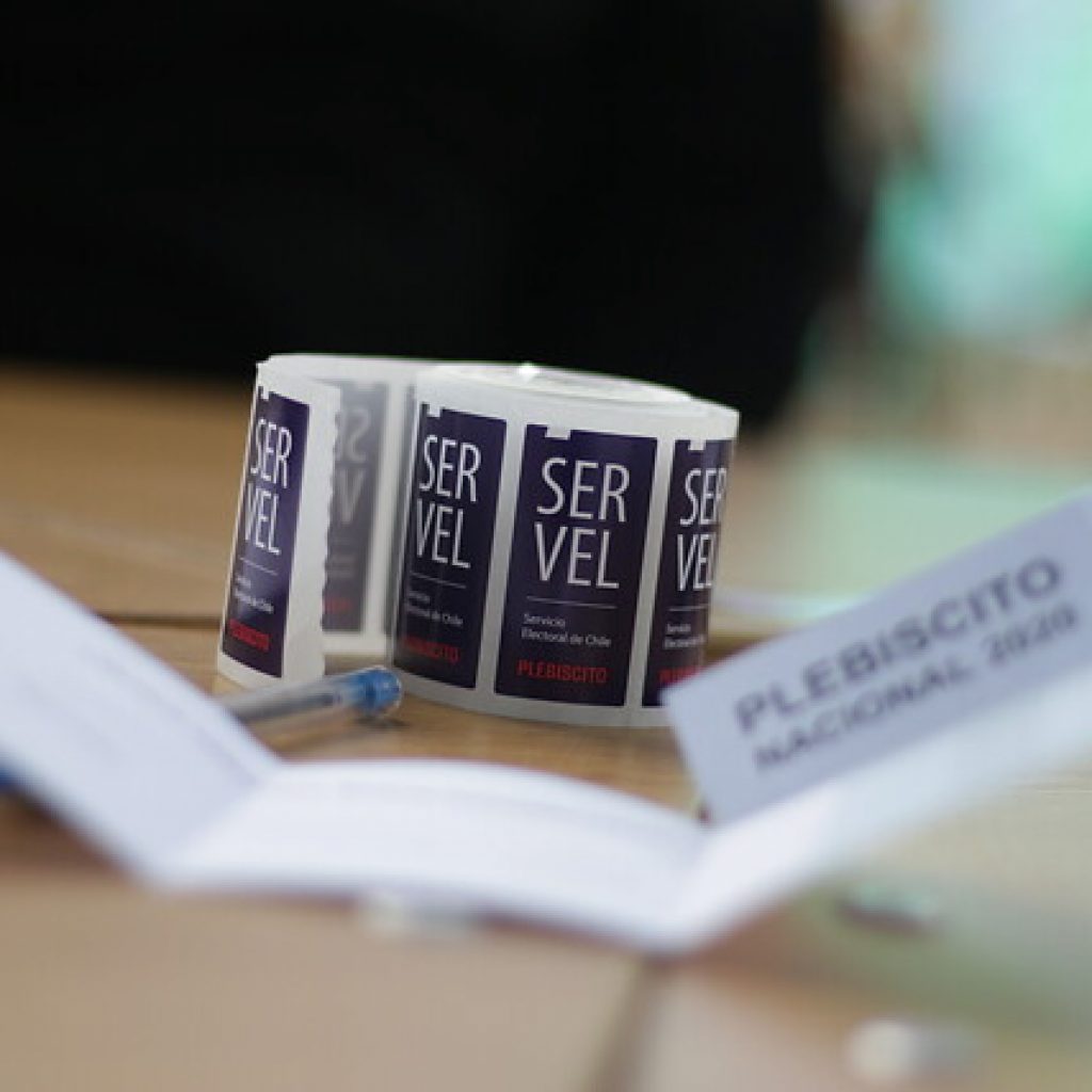 Servel aceptó 1.373 candidaturas para convencionales constituyentes