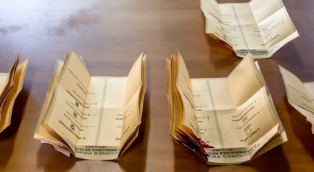 FA y Unidad Constituyente acordaron lista única para candidatos a constituyentes