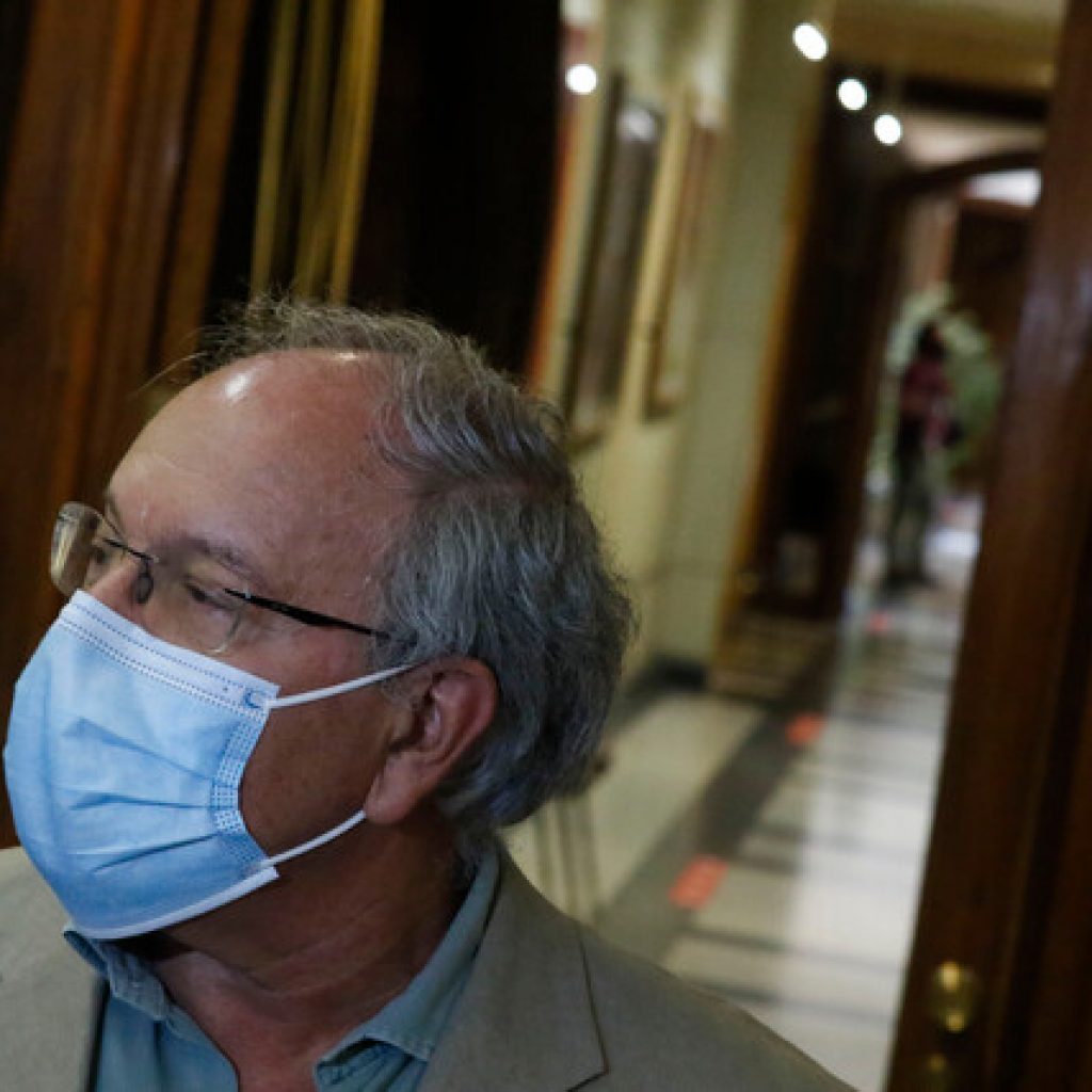 Diputado Hirsch estudia denuncia contra municipalidad de La Reina