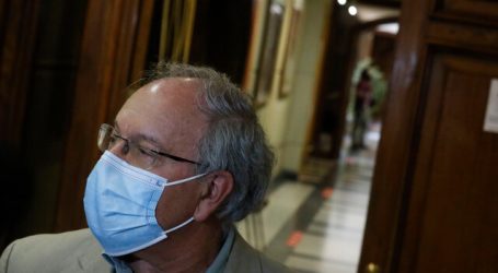 Diputado Hirsch estudia denuncia contra municipalidad de La Reina