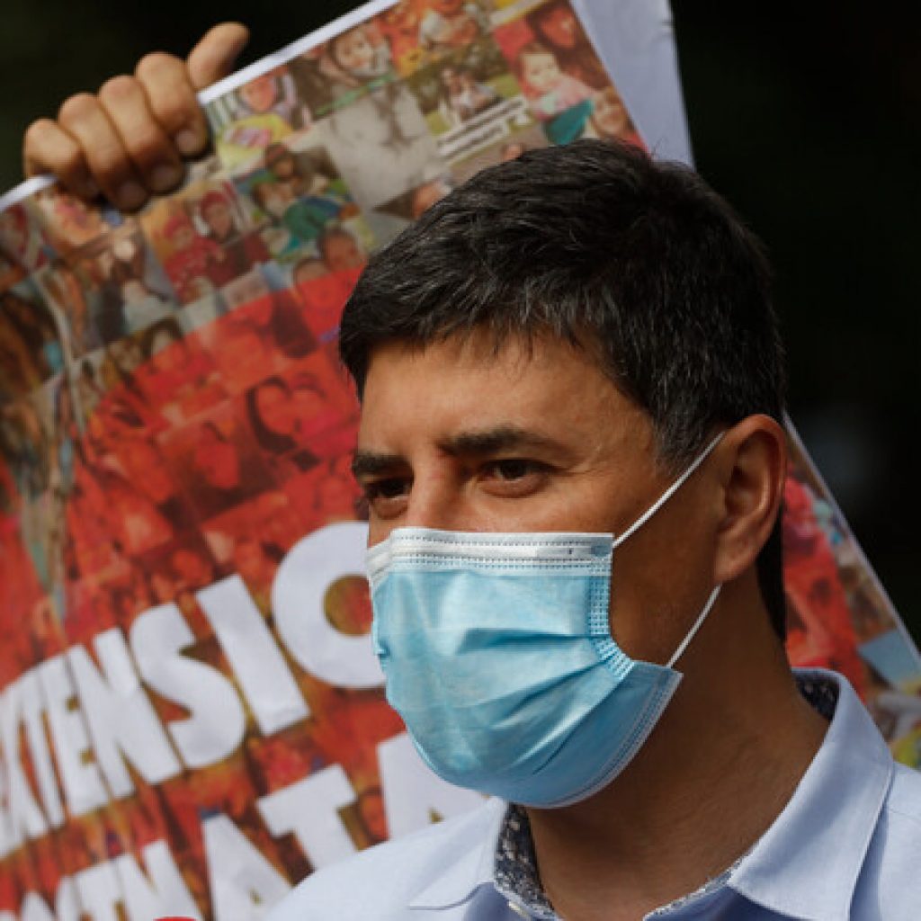 Díaz llama al Gobierno a no obligar uso de uniformes escolares por pandemia