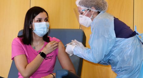 Pfizer reducirá temporalmente las entregas de vacunas a Europa