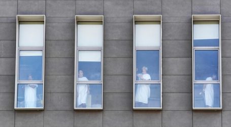 Gobierno británico advierte colapso en el sistema sanitario en tres semanas