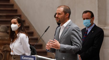 Bellolio: “Carabineros no puede ni debe interferir con la labor de la prensa”