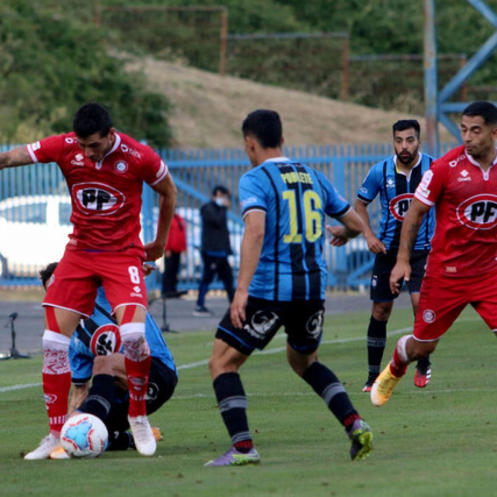 Unión La Calera cayó ante Huachipato y no pudo ponerle presión a la UC