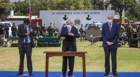 Piñera firma decreto que permite a FF.AA apoyar en control de migración ilegal