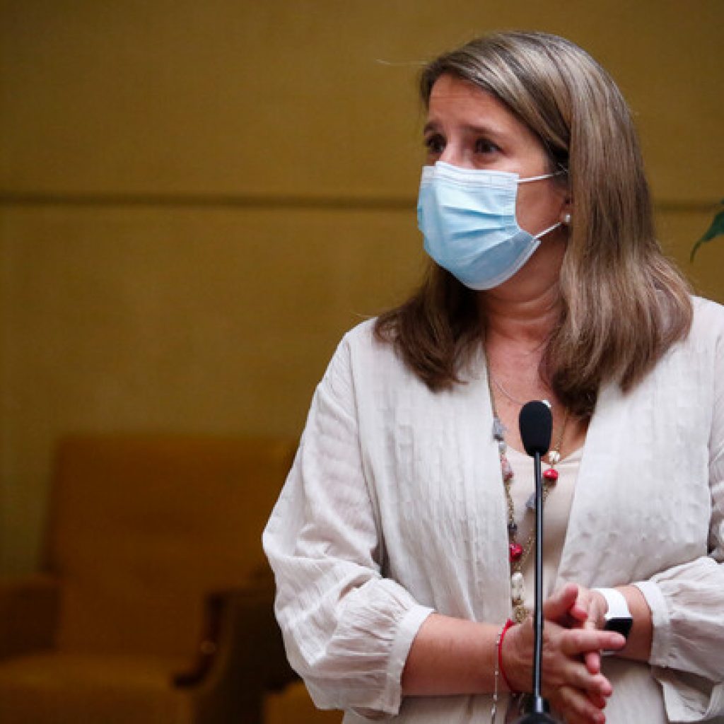 Diputada Luck criticó dichos de Pauline Kantor sobre aborto libre