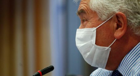 Ministro Paris no descartó volver a cuarentena en la Región Metropolitana