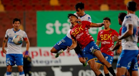 La UC rescata en la agonía y con dos menos un empate ante Unión Española