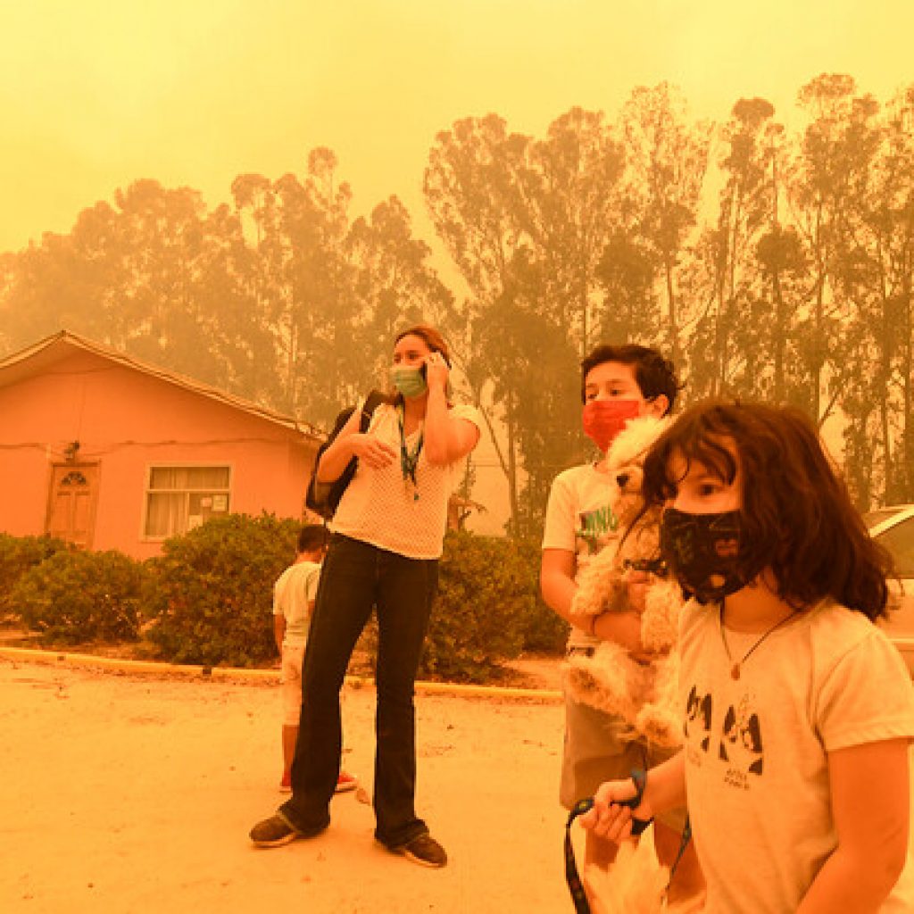 Ministro Rodrigo Delgado viajará a Quilpué por incendio forestal