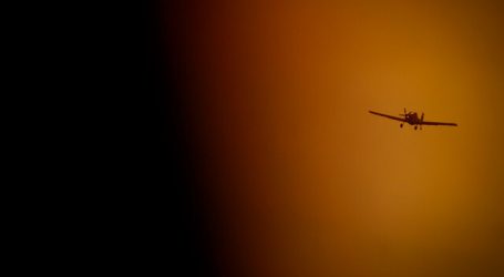 CONAF concentra labor en limitar avance del fuego en la Reserva Lago Peñuelas