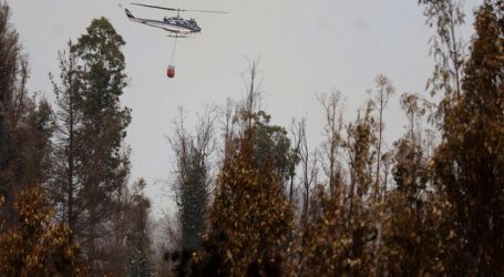 CONAF: Recursos terrestres y aéreos trabajan en reforzar líneas de cortafuegos