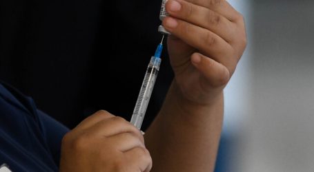 Agencia Europea del Medicamento recomienda autorizar la vacuna de AstraZeneca