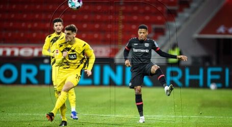 Aránguiz fue titular en victoria del Bayer Leverkusen ante Borussia Dortmund