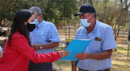 Minagri entrega bonos a agricultores por derrumbe del canal Las Mercedes