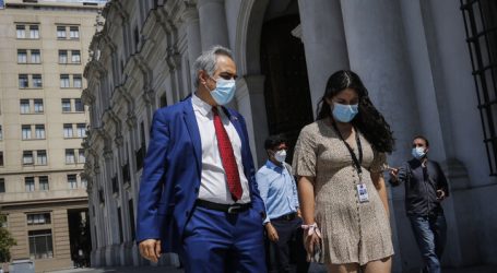 Chahuán baja su precandidatura presidencial y congela militancia en RN