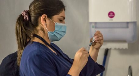 Colegio de Enfermeras “sorprendido” por calendario de vacunación contra Covid-19