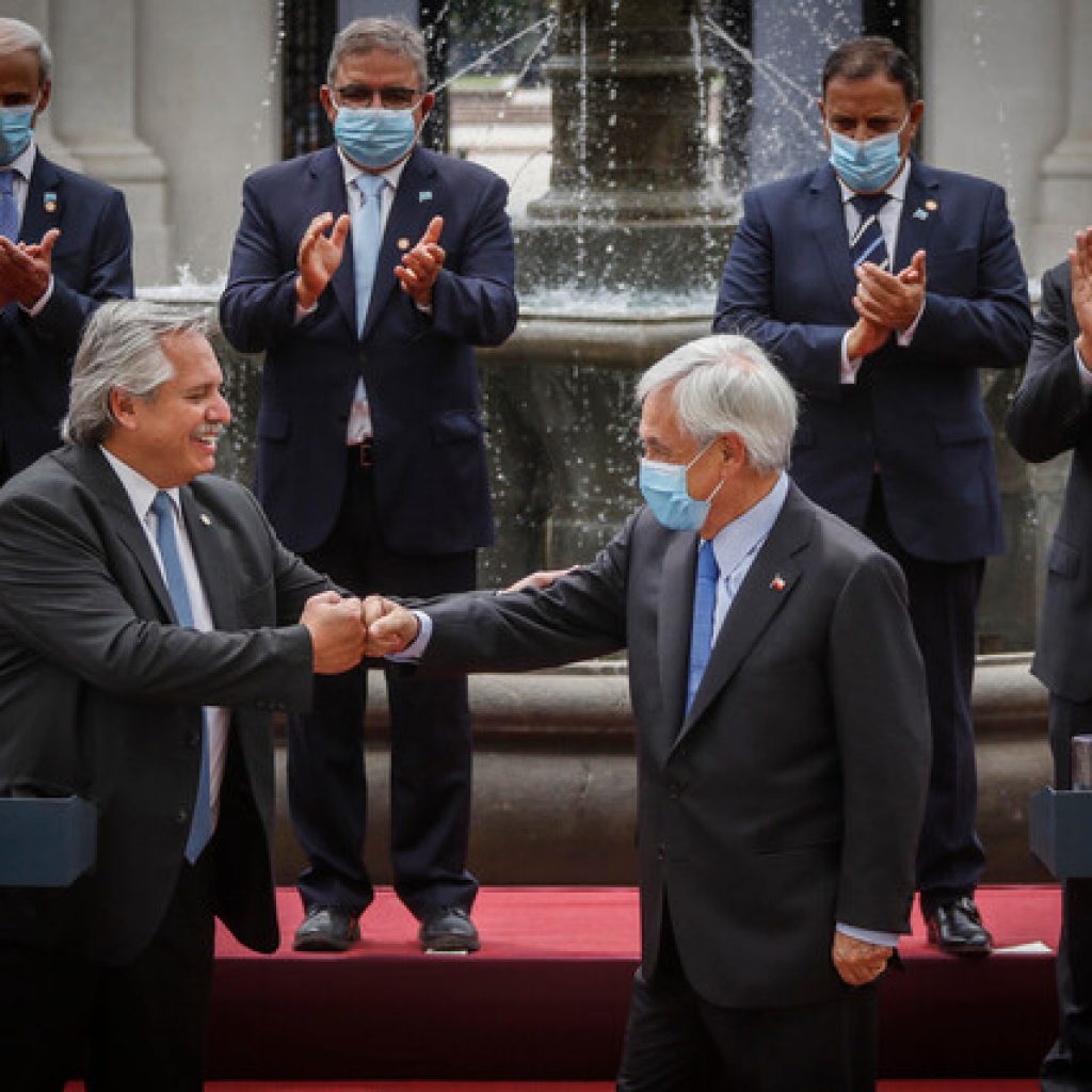 Presidentes Piñera y Fernández firman acuerdos y realizan declaración conjunta