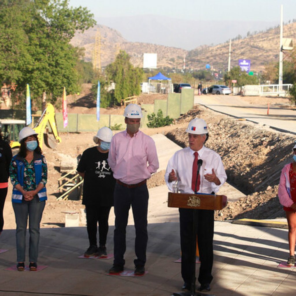 Piñera da inicio a las obras del megaproyecto Parque “Mapocho Río”