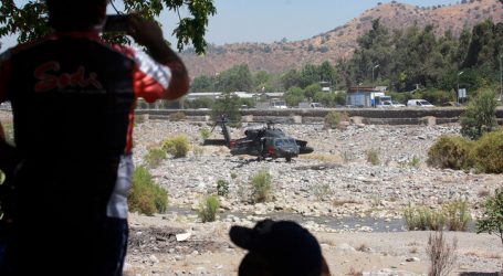 Avioneta de la FACh cayó en el lecho del río Mapocho en Vitacura