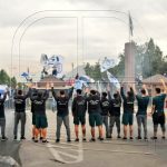 Hinchada de la UC realizó banderazo en San Carlos en apoyo al plantel cruzado