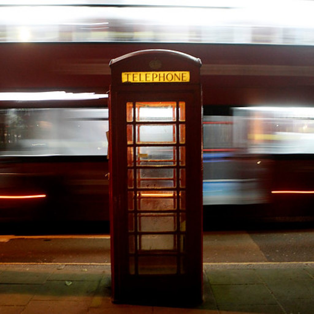 Covid-19: Reino Unido notifica más de 41.000 casos y 1.295 fallecidos en un día