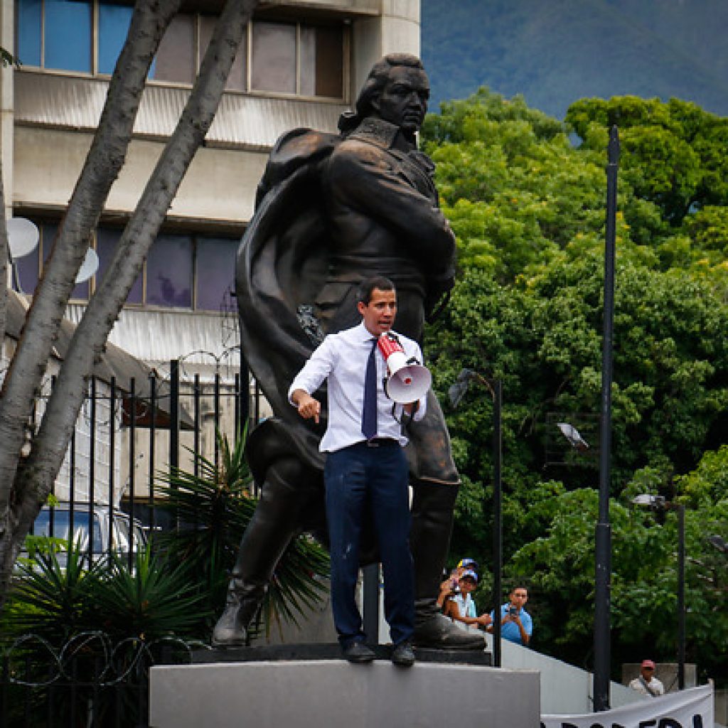 Parlamento de Venezuela controlado por el Gobierno anuncia cargos contra Guaidó