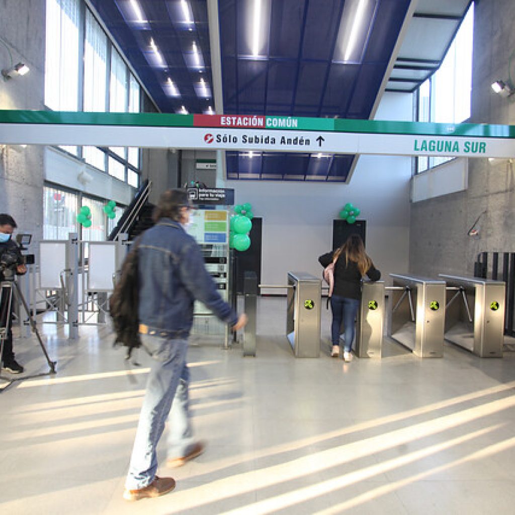 Metro de Santiago anunció que se restableció el servicio en la Línea 5