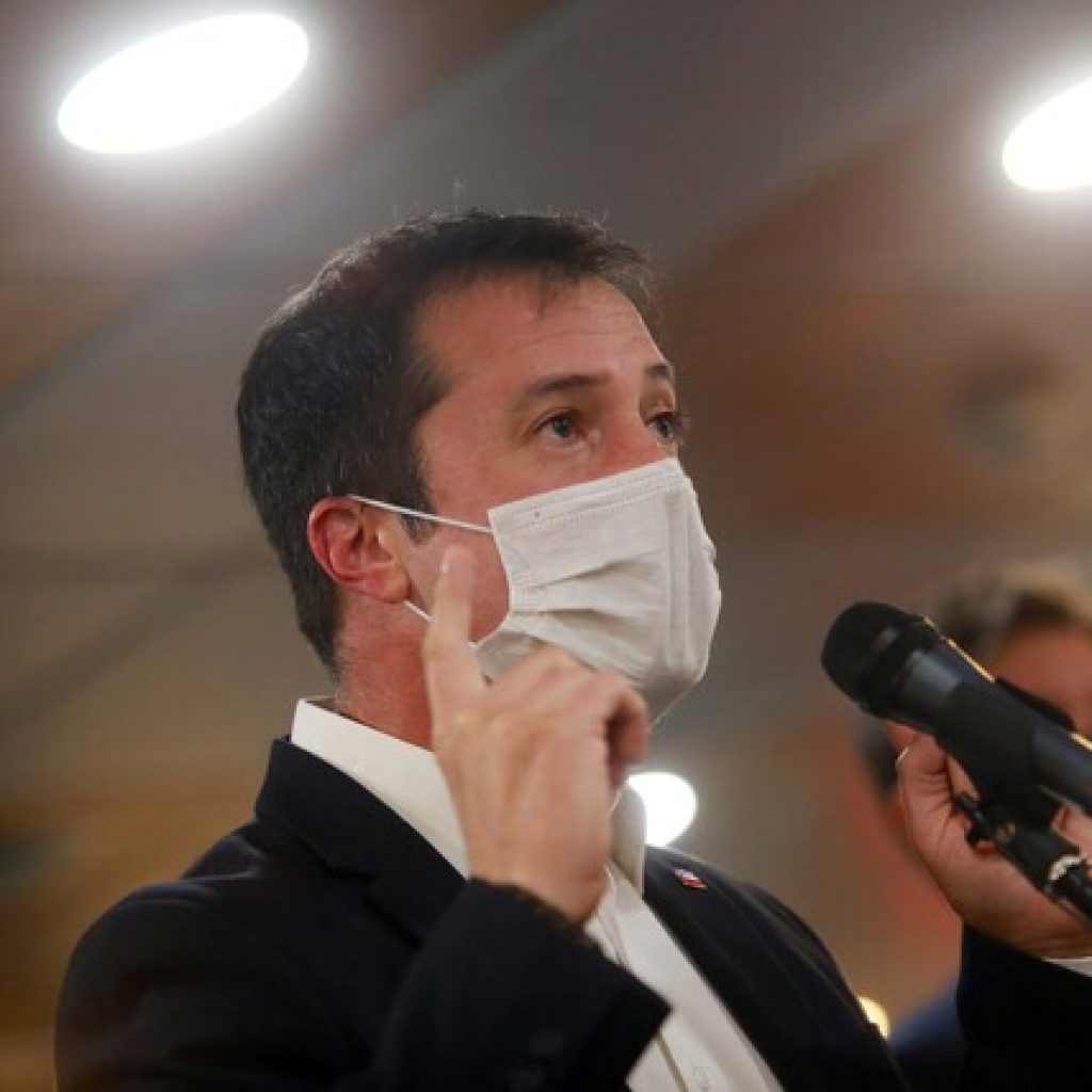 Palacios: “El Colegio de Profesores busca argumentos para no trabajar”