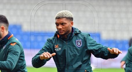 Turquía: Junior Fernandes vio breve acción en empate del Istanbul Basaksehir