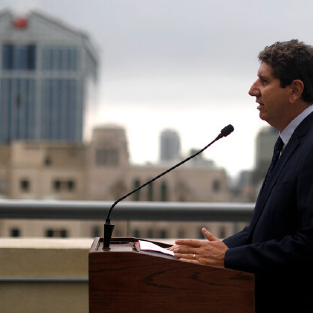 Ministro Cerda valoró Estudio Económico de la OCDE para Chile