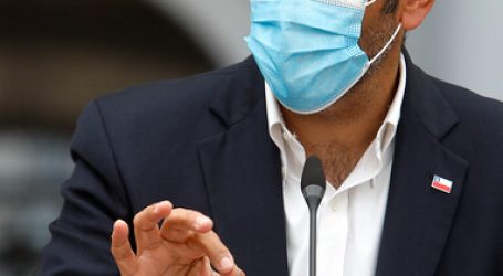 Delgado calificó de “compleja” la situación por migrantes en Colchane