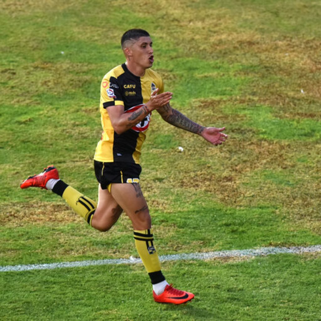 Coquimbo Unido superó con claridad a Everton y se aferra a la salvación