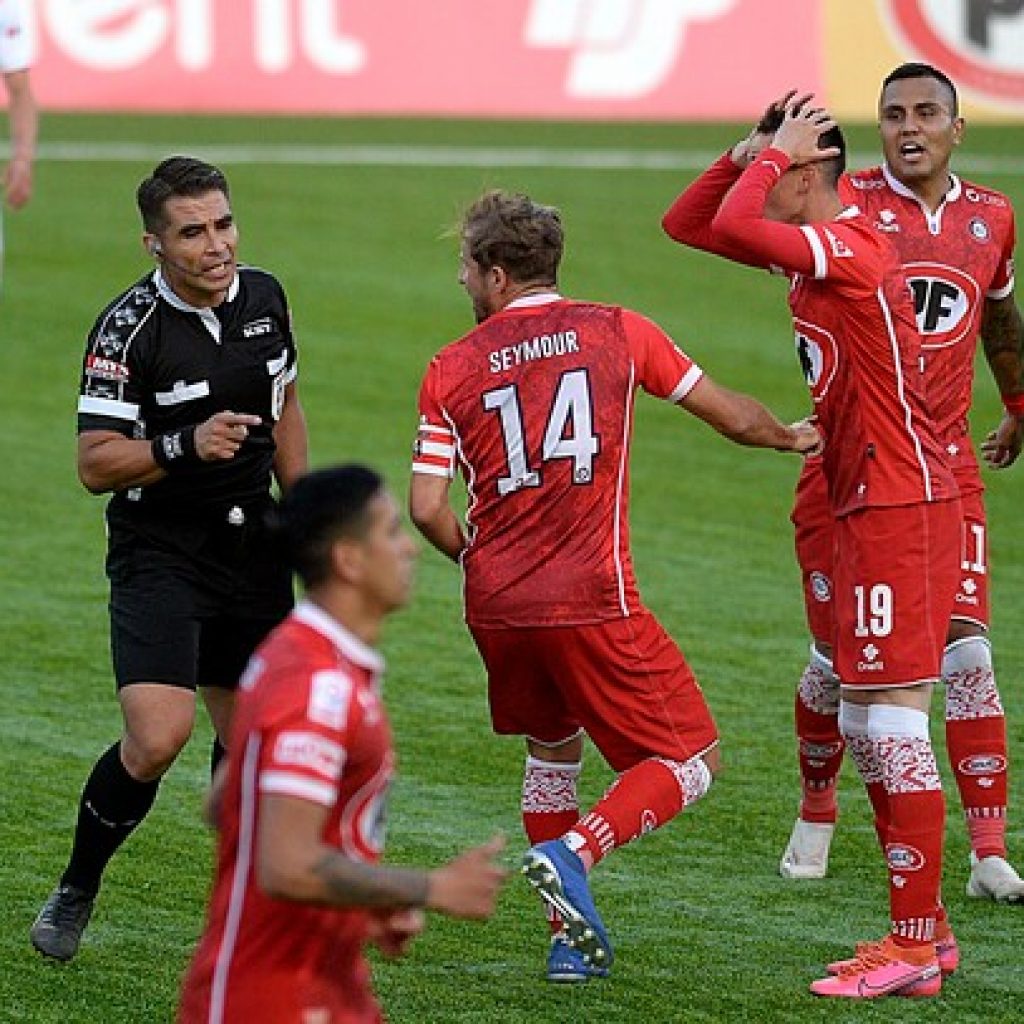 Curicó Unido superó a Unión La Calera y se ilusiona con salvarse del descenso