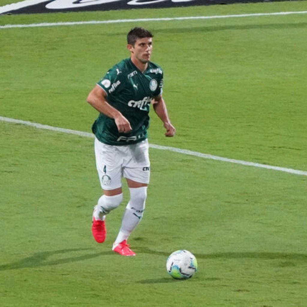 Brasil: Benjamín Kuscevic fue expulsado en agónica derrota de Palmeiras