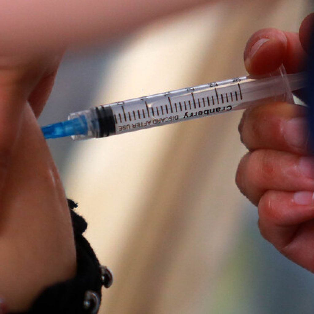 Chile lleva 2,8 millones de personas vacunadas contra el Covid-19