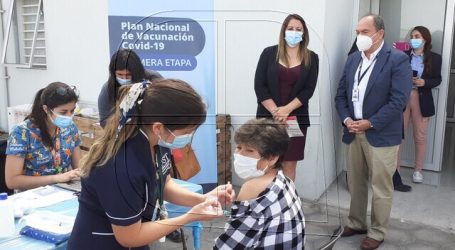 Coquimbo: Comenzó vacunación a personas dializadas y trasplantadas