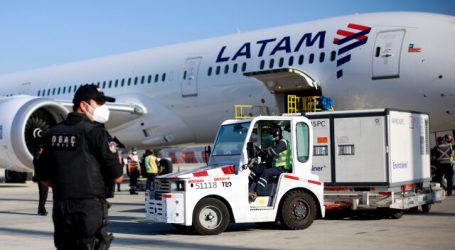 Llega a Chile nuevo cargamento de dos millones de la vacuna Sinovac