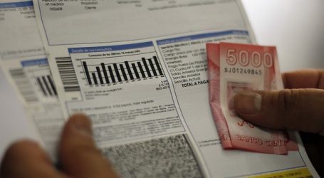 Morosos caen al cierre de 2020 y casi la mitad tiene deudas menores a $300 mil