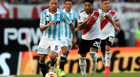 Argentina: River Plate y Racing igualan sin goles con tres chilenos en cancha